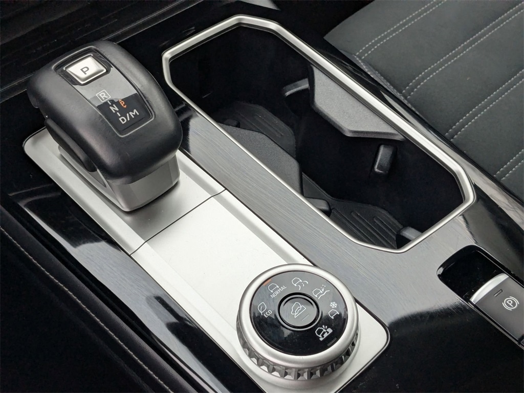 Thumbnail: 2025 Mitsubishi Outlander - 19