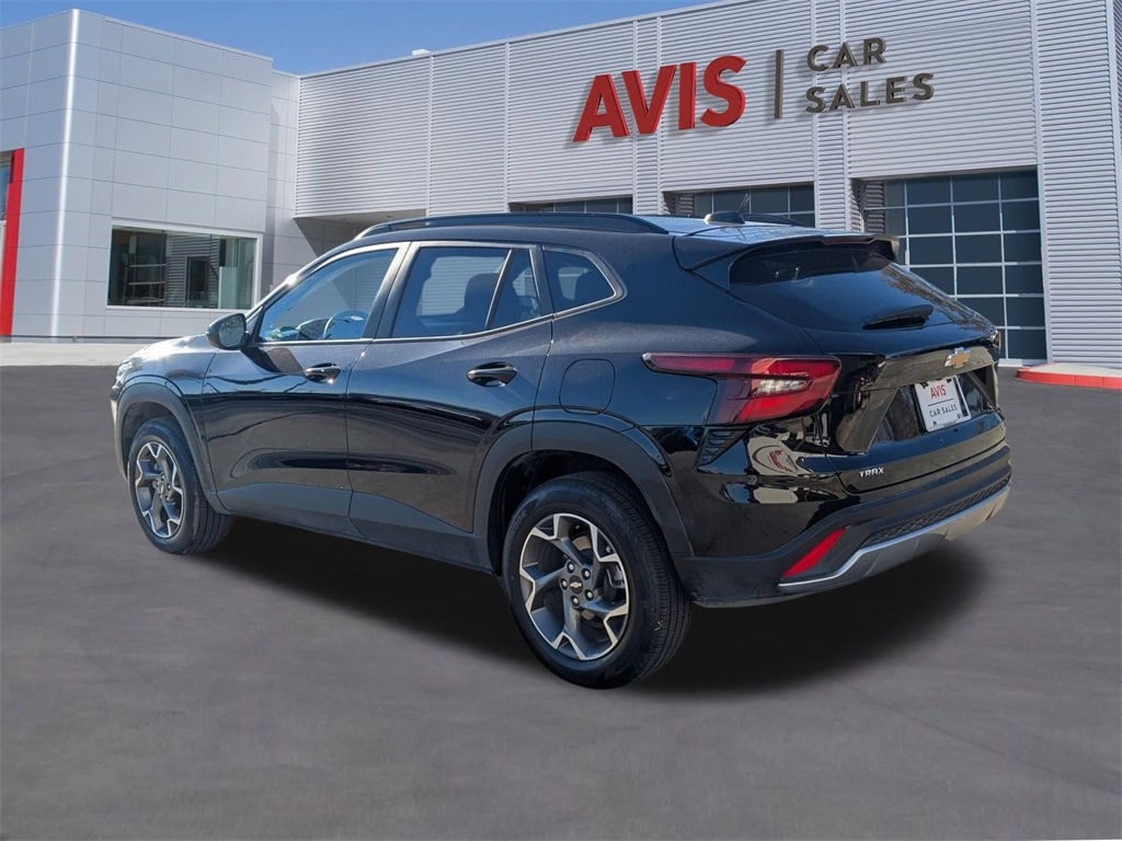 Thumbnail: 2025 Chevrolet Trax - 9