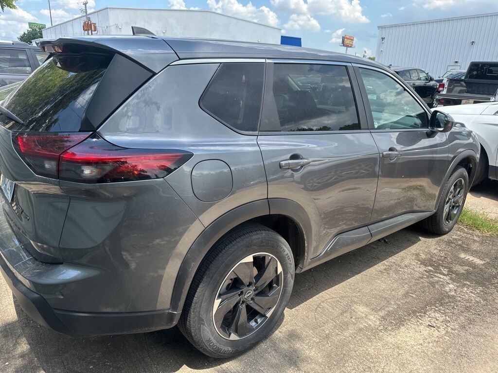 Thumbnail: 2024 Nissan Rogue - 4