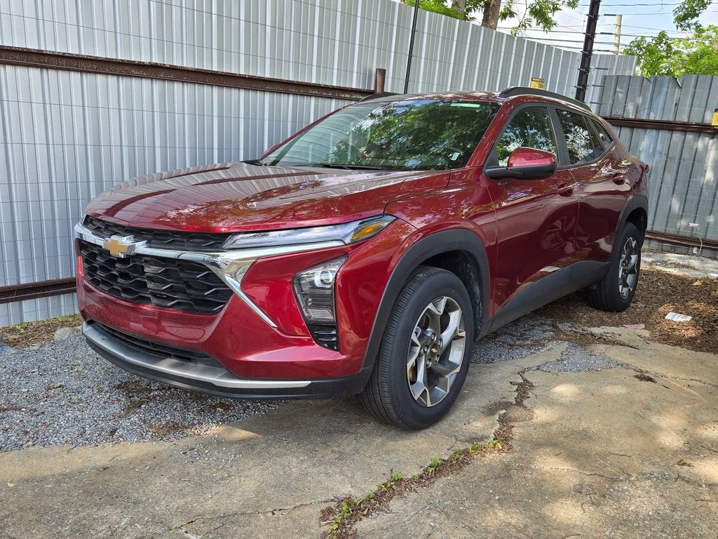 2025 Chevrolet Trax LT
