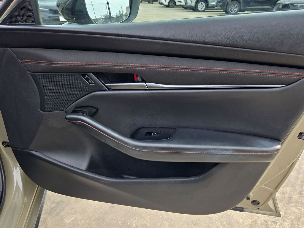 Thumbnail: 2024 Mazda Mazda3 - 34