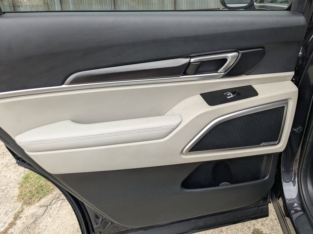 Thumbnail: 2025 Kia Telluride - 25