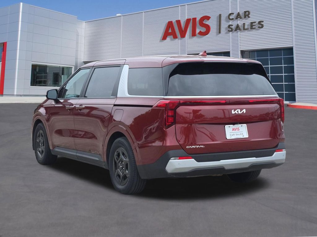 Thumbnail: 2025 Kia Carnival - 9