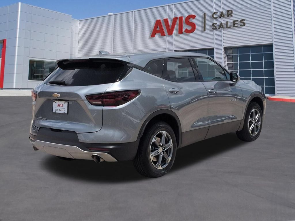 Thumbnail: 2025 Chevrolet Blazer - 6