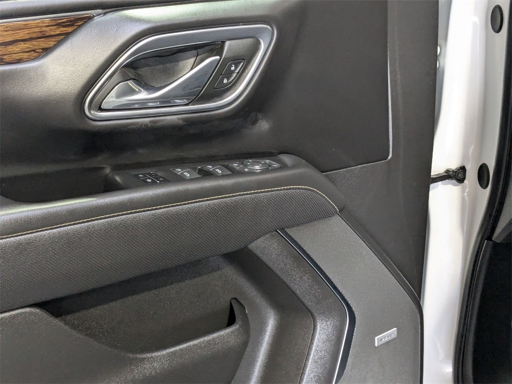 Thumbnail: 2023 Chevrolet Suburban - 10