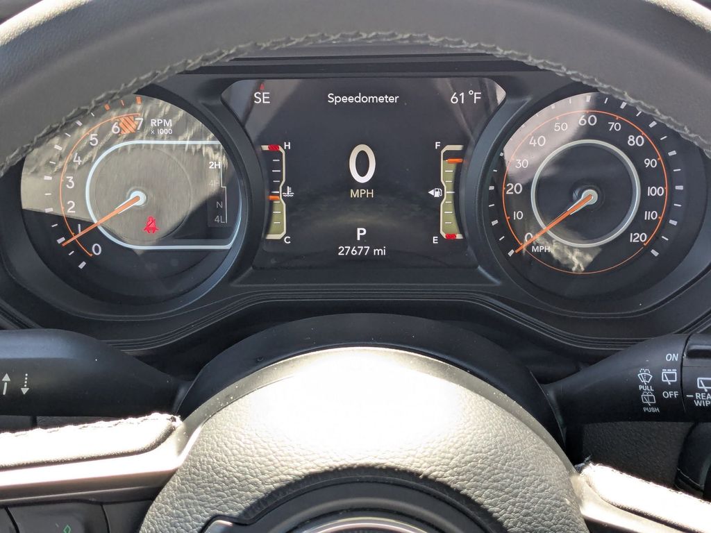 Thumbnail: 2025 Jeep Wrangler - 18