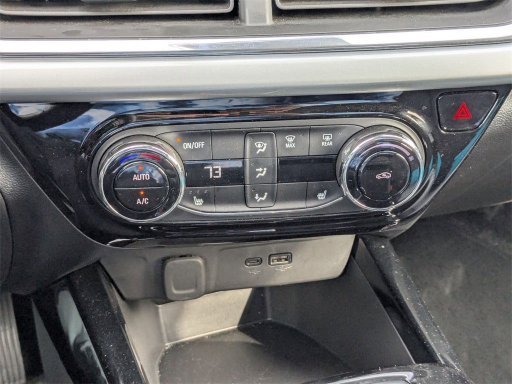 Thumbnail: 2025 Chevrolet Trax - 22