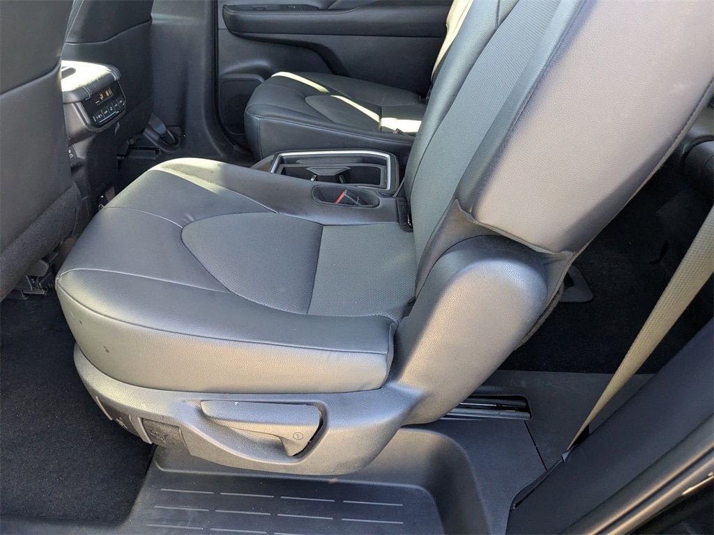 Thumbnail: 2025 Toyota Grand Highlander - 25