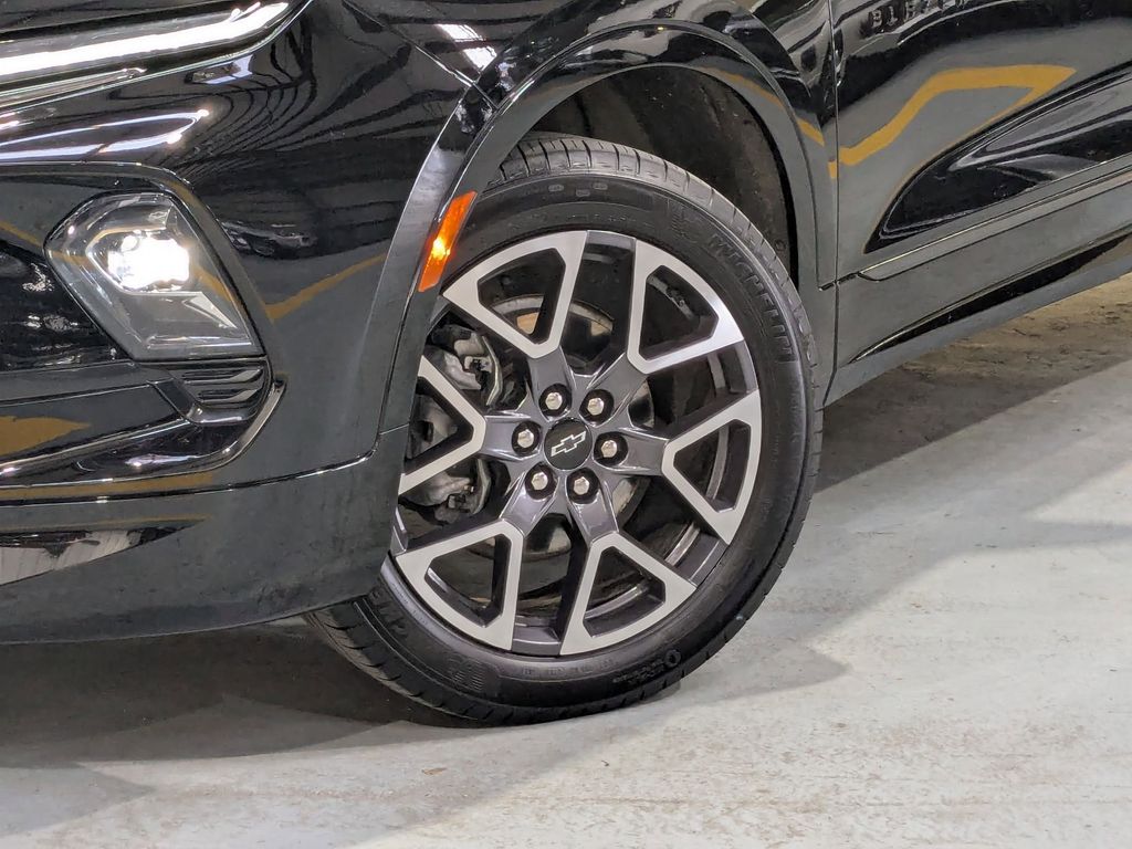 Thumbnail: 2025 Chevrolet Blazer - 30