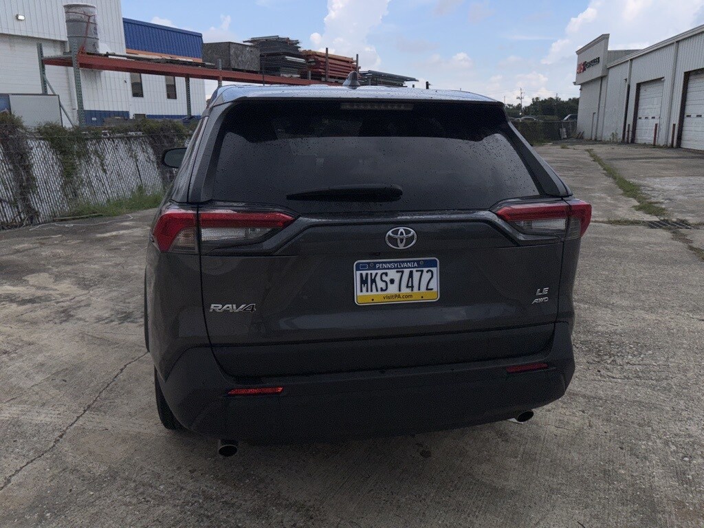 2024 Toyota RAV4 LE photo 4