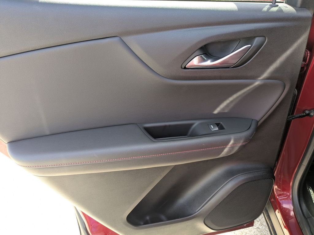 Thumbnail: 2025 Chevrolet Blazer - 24