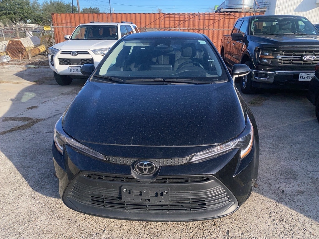 Certified 2025 Toyota Corolla LE Sedan