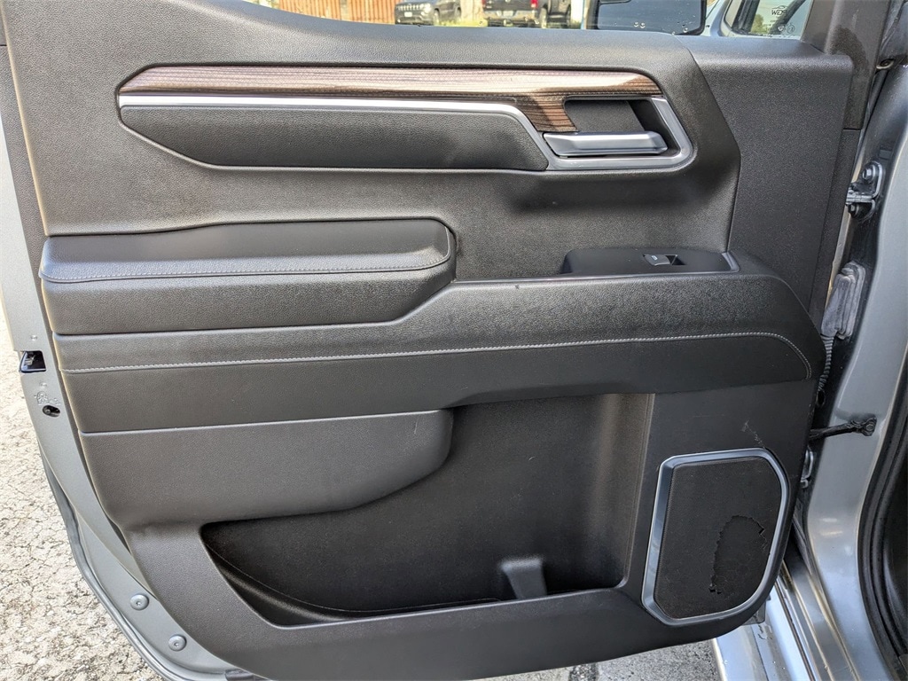 Thumbnail: 2024 Chevrolet Silverado 1500 - 22