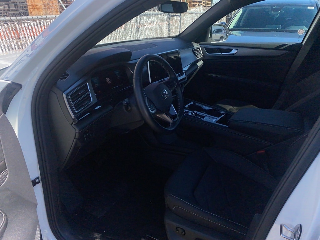 Thumbnail: 2025 Volkswagen Atlas - 6