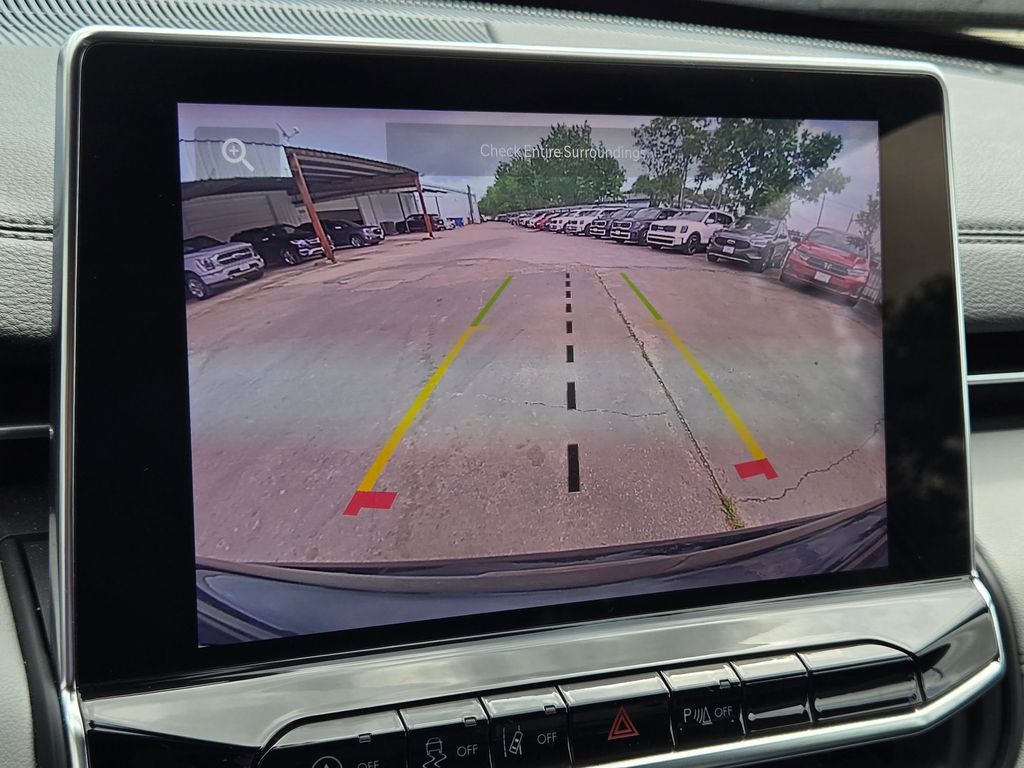 Thumbnail: 2025 Jeep Compass - 16