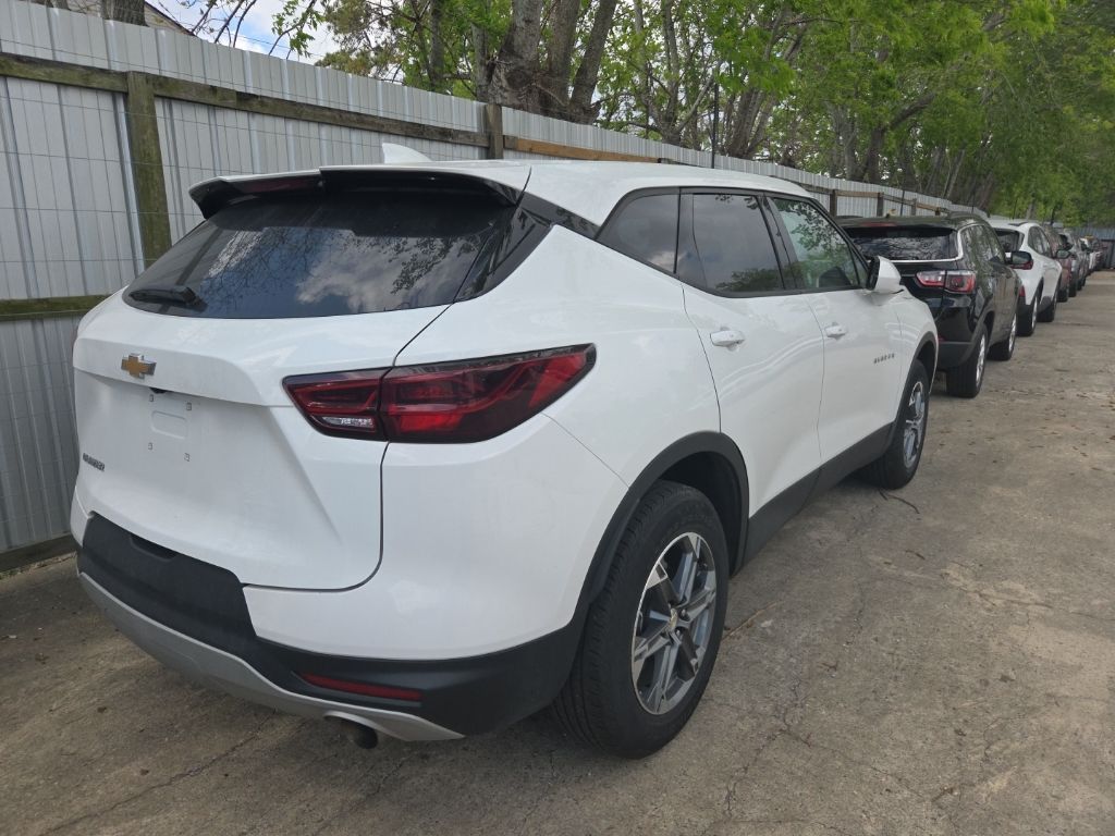 Thumbnail: 2025 Chevrolet Blazer - 10