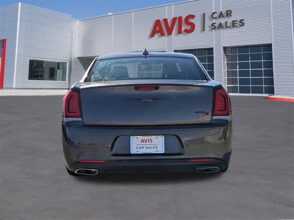 Thumbnail: 2023 Chrysler 300 - 5