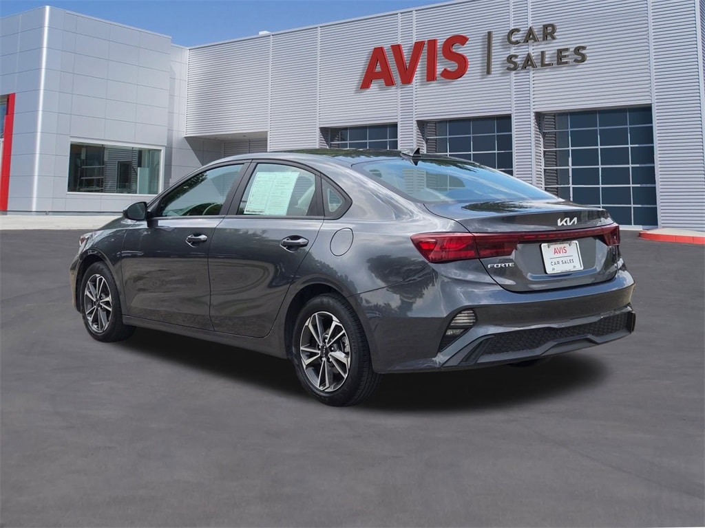 Thumbnail: 2024 Kia Forte - 9