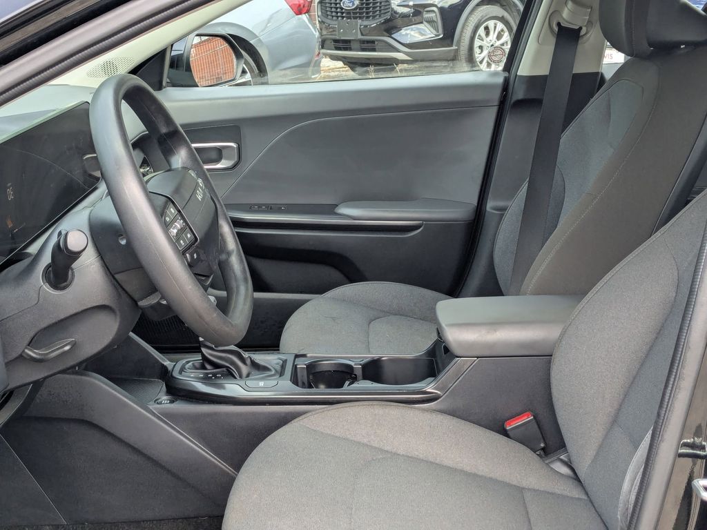 Thumbnail: 2025 Kia K4 - 19