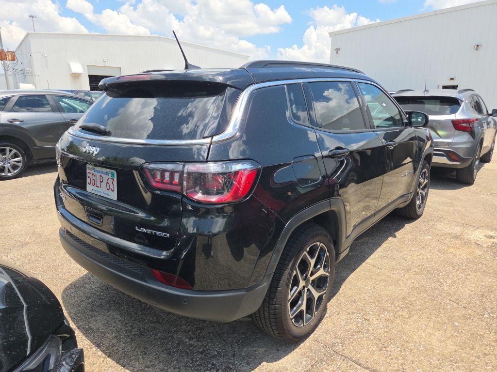 Thumbnail: 2025 Jeep Compass - 9