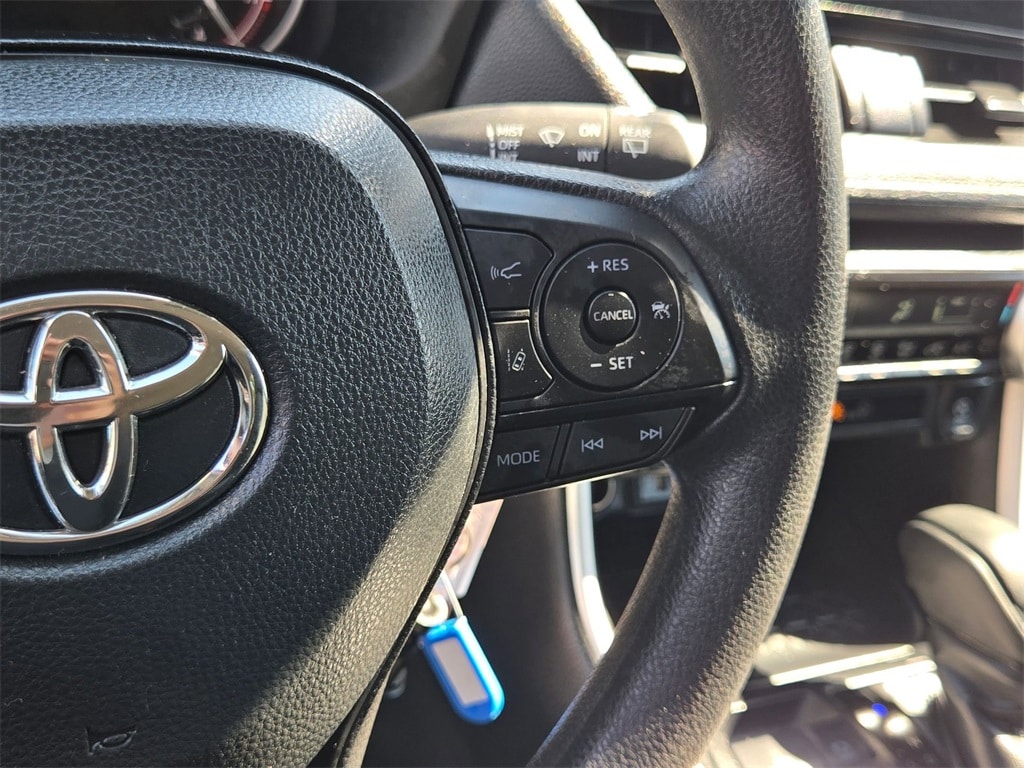 Thumbnail: 2025 Toyota RAV4 - 17