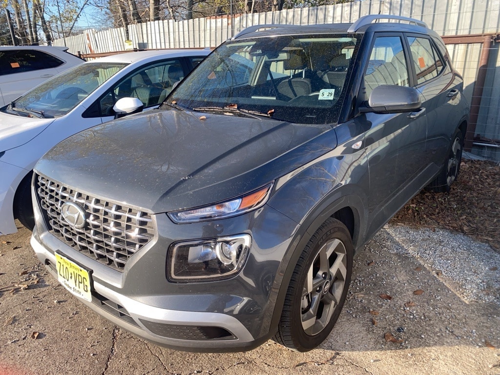 Thumbnail: 2025 Hyundai Venue - 1