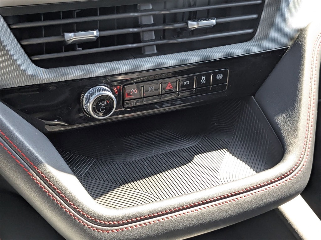 Thumbnail: 2025 Ford Explorer - 22