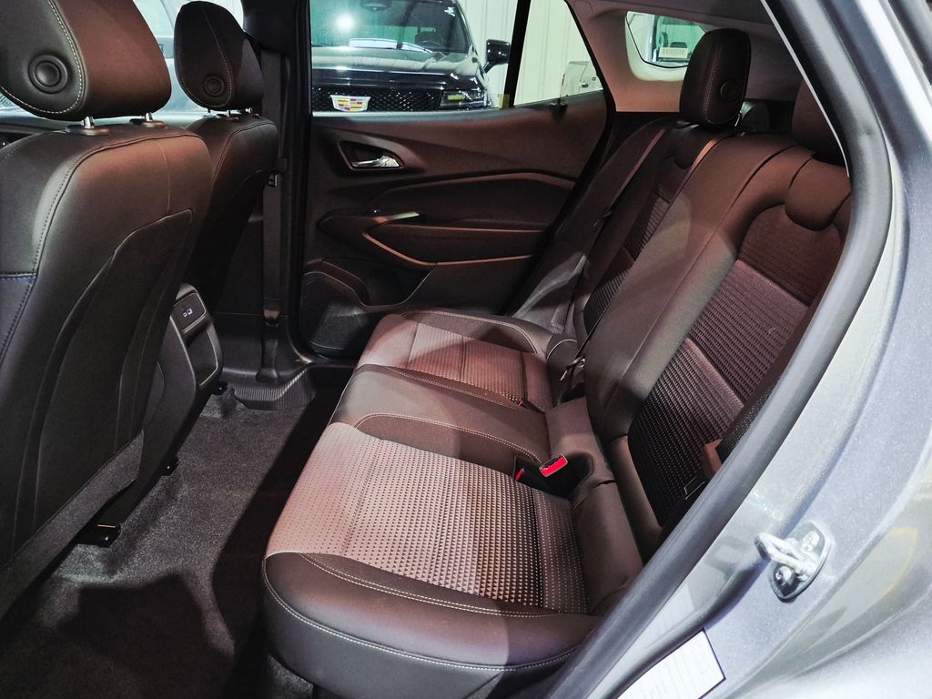 Thumbnail: 2025 Chevrolet Trax - 25