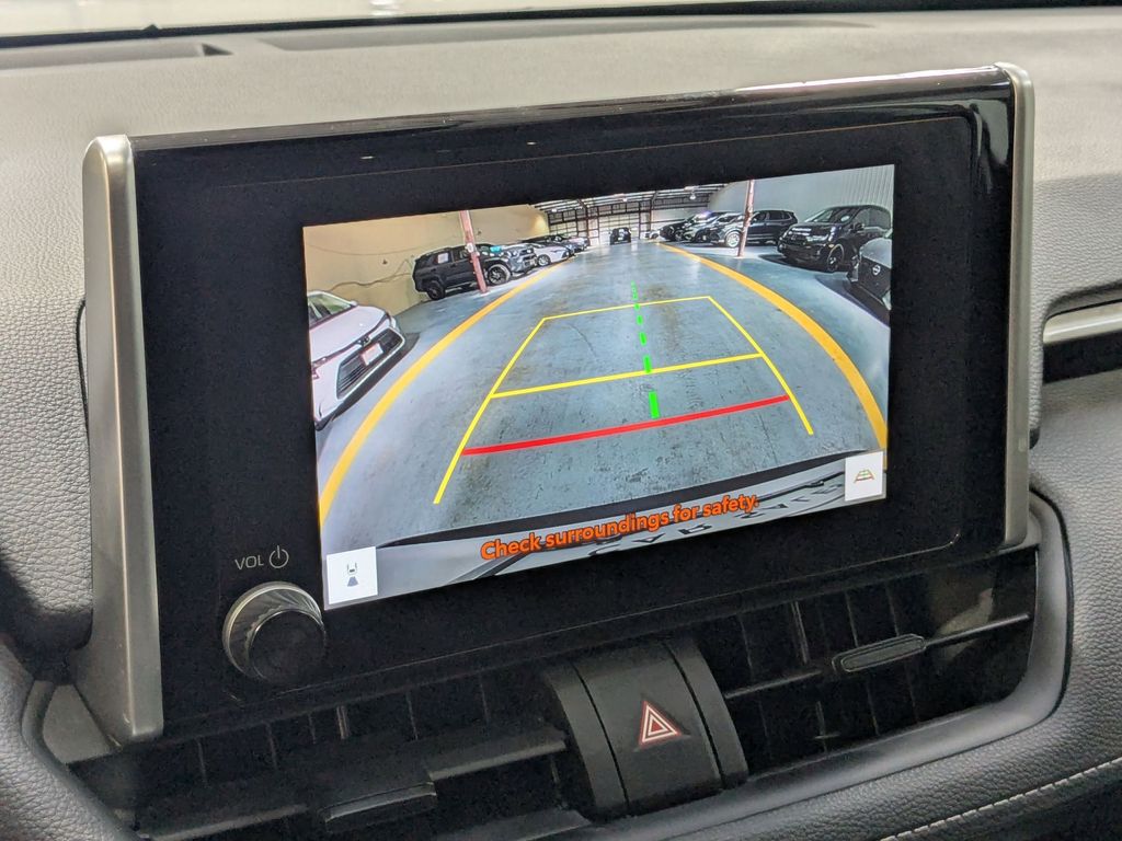 Thumbnail: 2025 Toyota RAV4 - 21