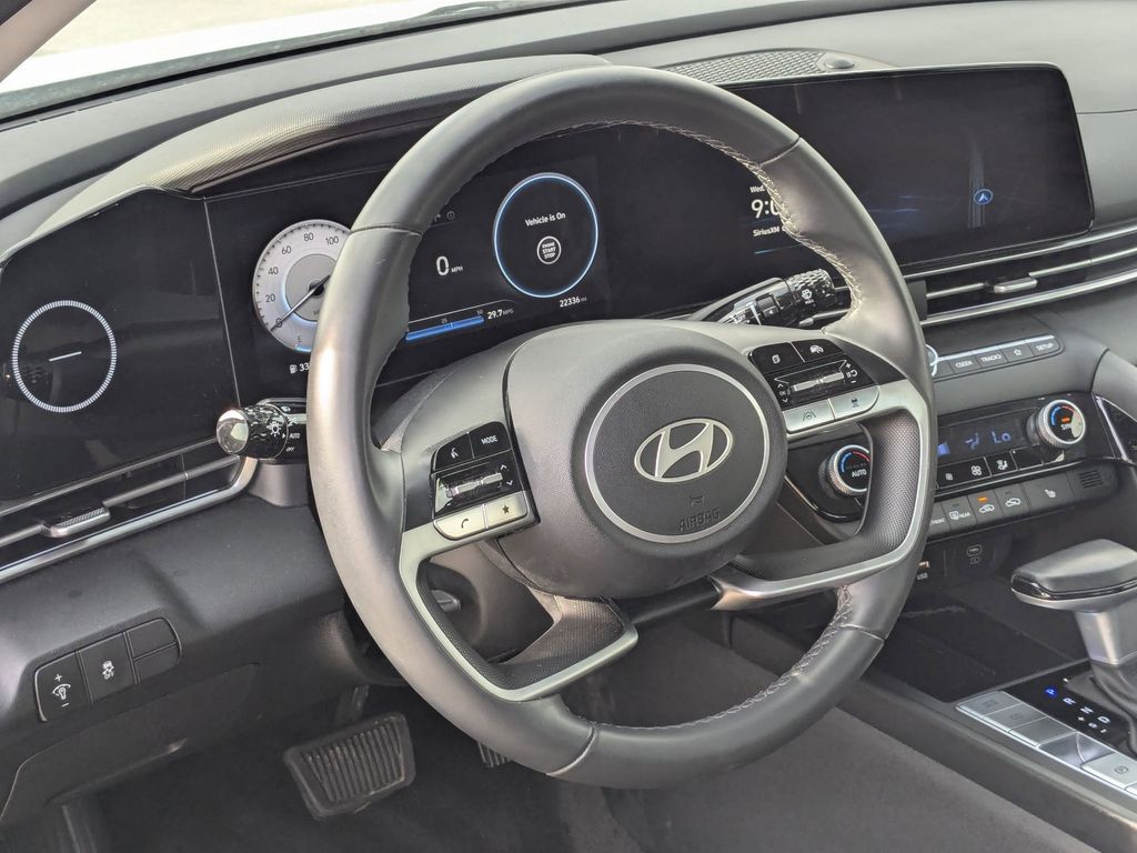 Thumbnail: 2025 Hyundai Elantra - 15