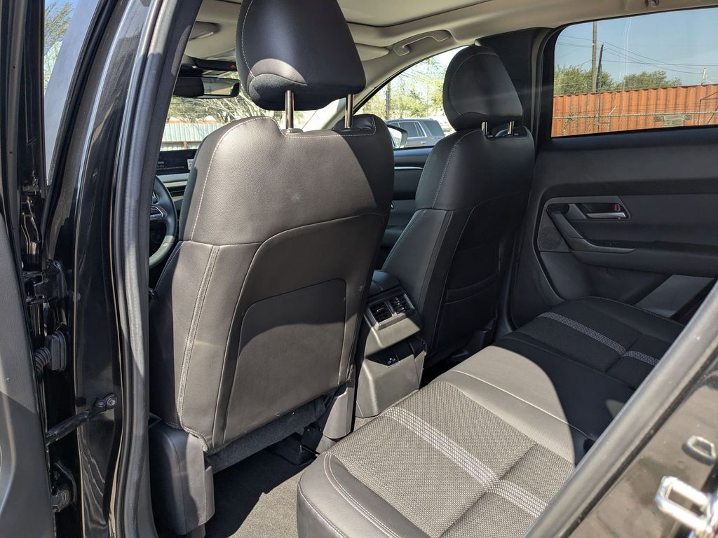 Thumbnail: 2025 Mazda CX-50 - 26