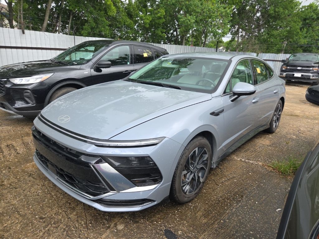 2025 Hyundai Sonata's photo