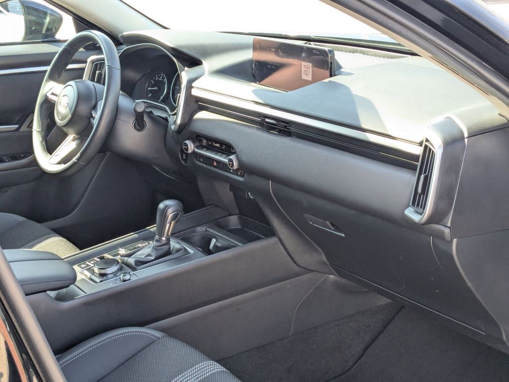 Thumbnail: 2025 Mazda CX-50 - 32