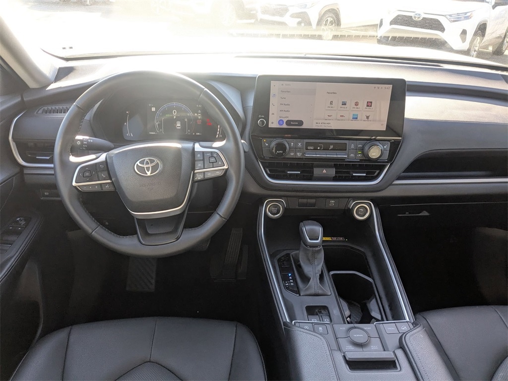 Thumbnail: 2025 Toyota Grand Highlander - 27