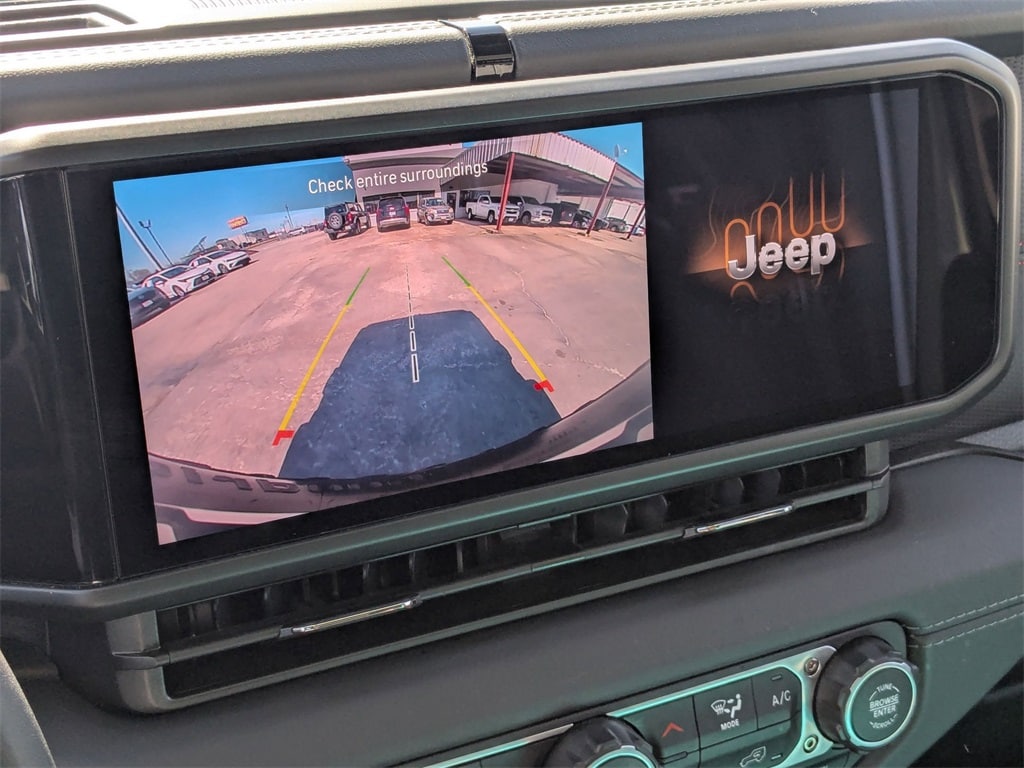 Thumbnail: 2025 Jeep Wrangler - 21