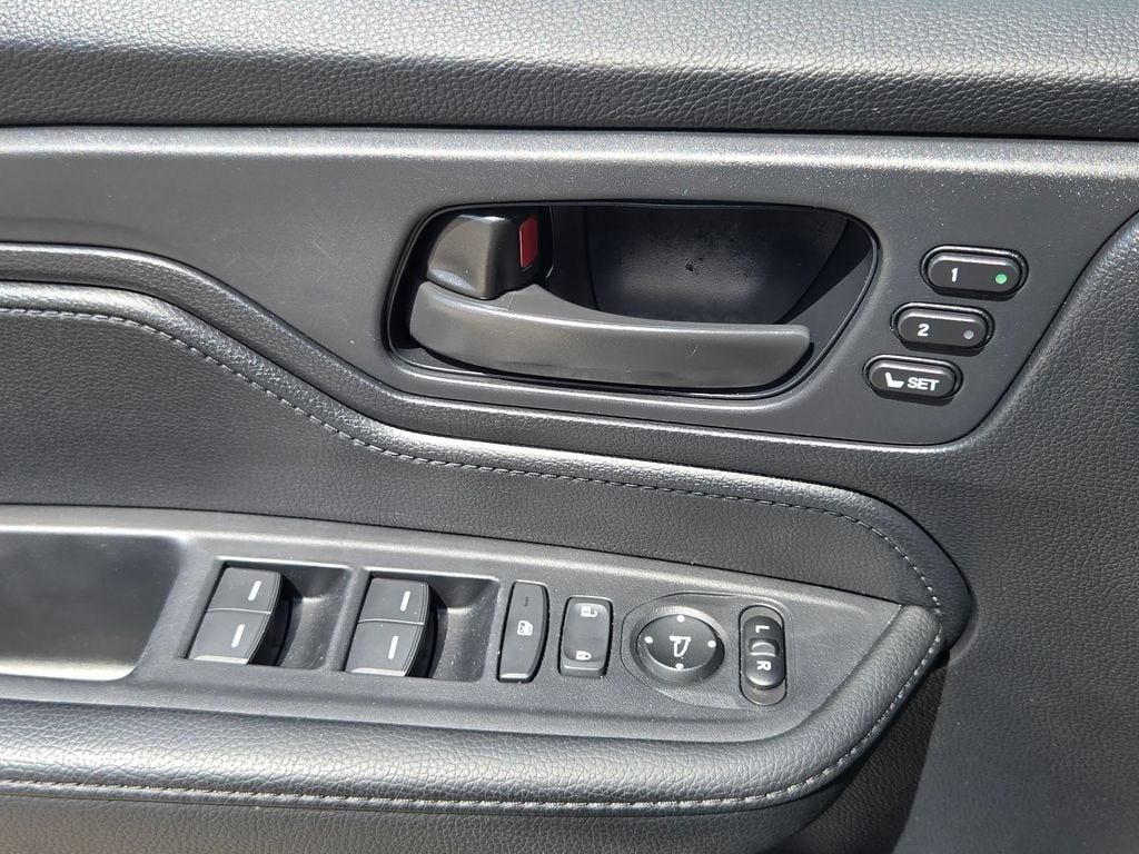 2025 Honda Odyssey Sport L - Photo 13