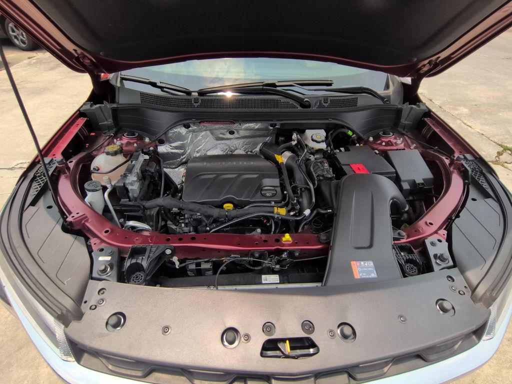 Thumbnail: 2025 Chevrolet Trax - 34