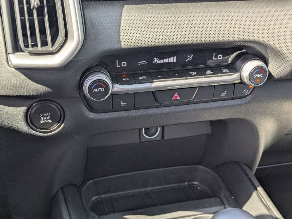 Thumbnail: 2025 Mazda CX-50 - 22