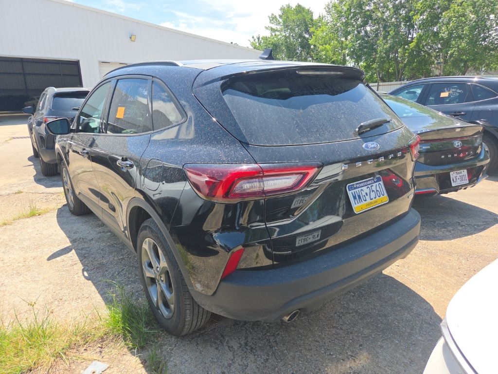 Thumbnail: 2025 Ford Escape - 8