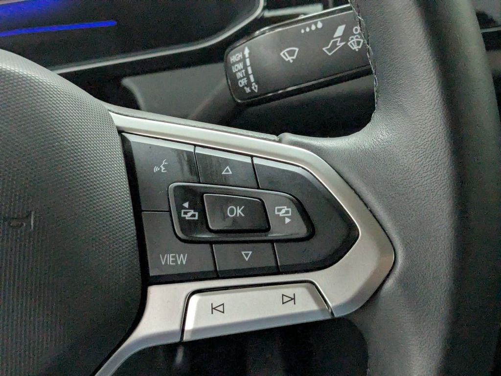 Thumbnail: 2025 Volkswagen Jetta - 17