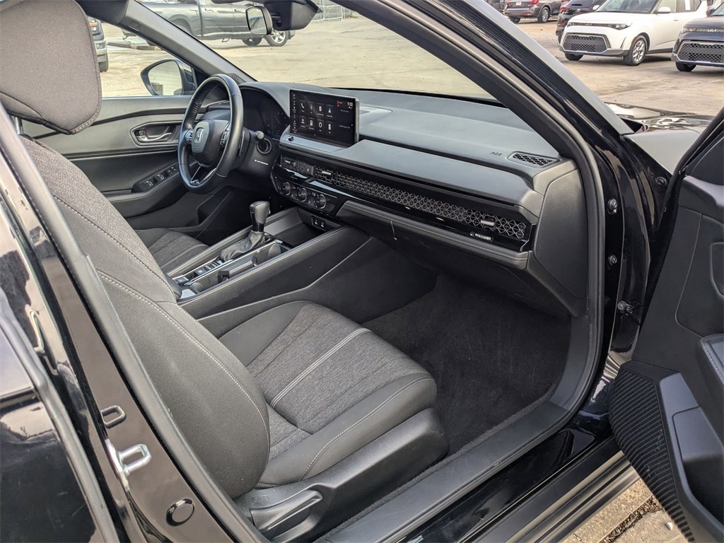 Thumbnail: 2024 Honda Accord - 31