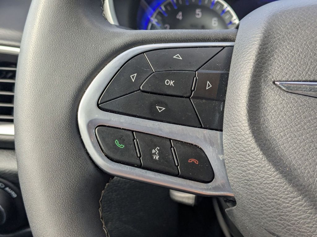 Thumbnail: 2025 Chrysler Pacifica - 13