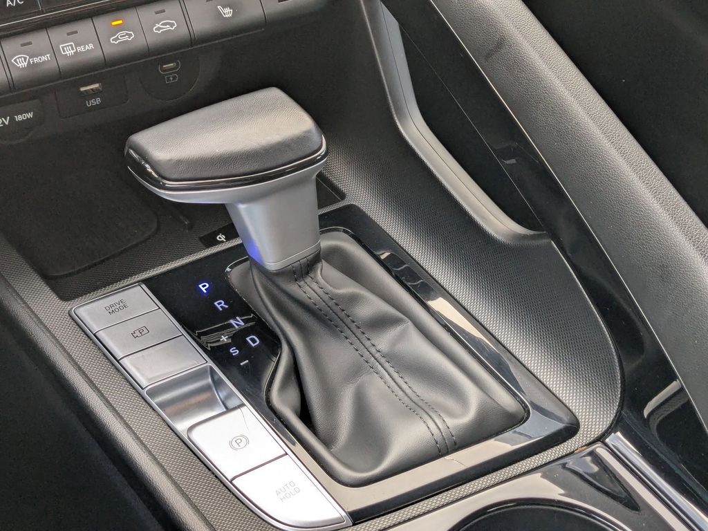 Thumbnail: 2025 Hyundai Elantra - 15