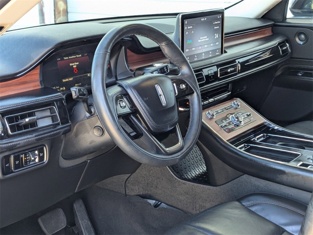 Thumbnail: 2024 Lincoln Aviator - 14