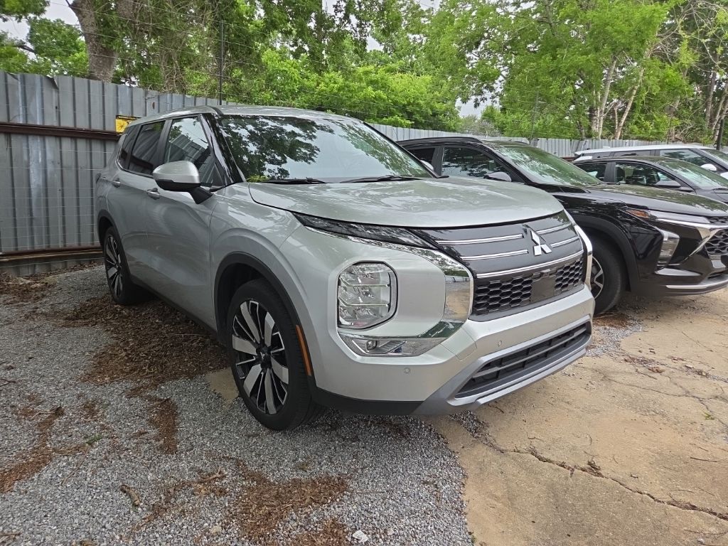 Thumbnail: 2025 Mitsubishi Outlander - 6