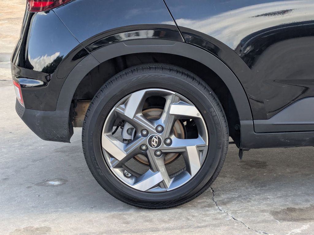 Thumbnail: 2025 Hyundai Venue - 28