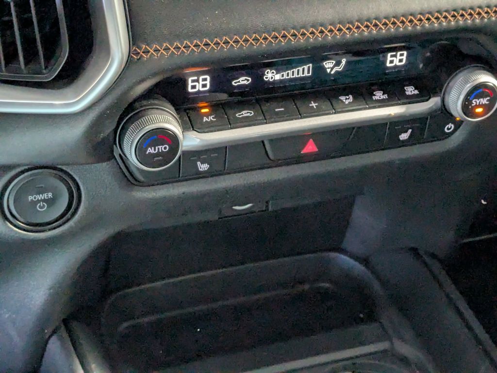 Thumbnail: 2025 Mazda CX-50 - 21