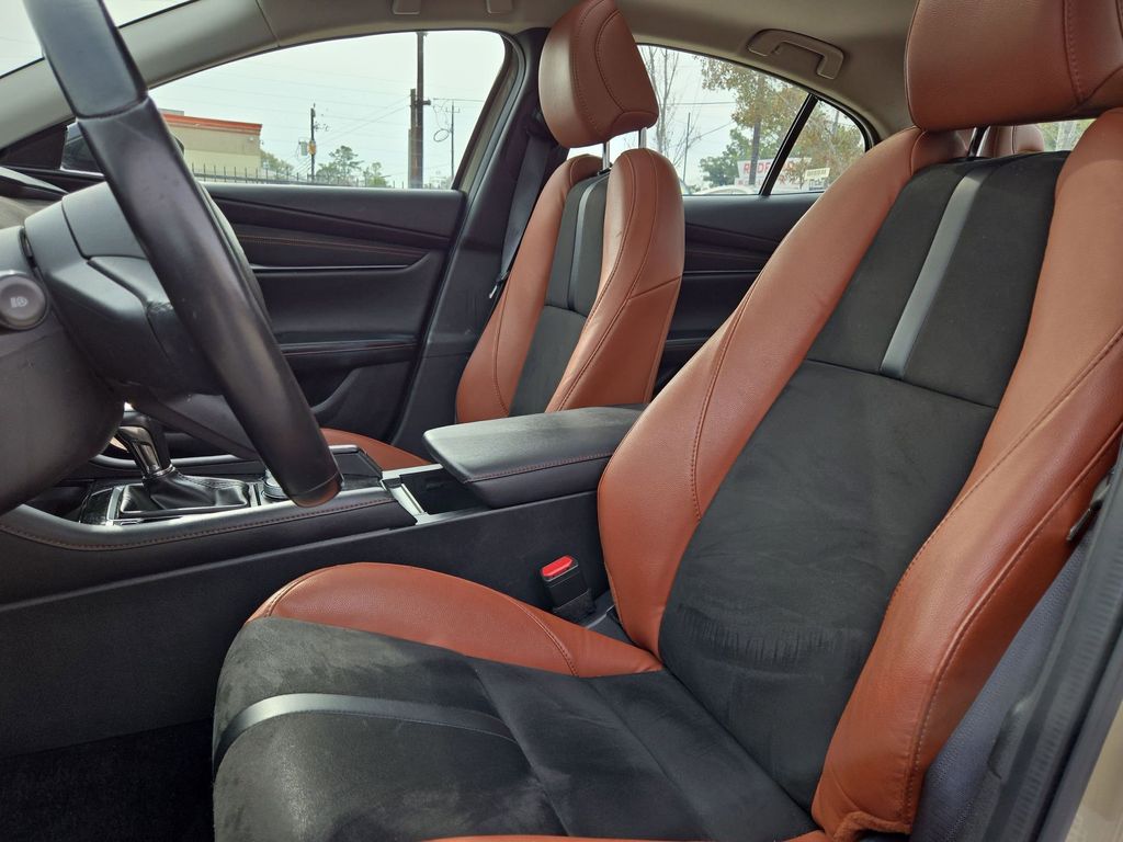 Thumbnail: 2024 Mazda Mazda3 - 15