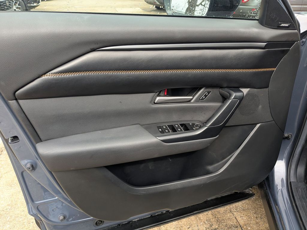 Thumbnail: 2025 Mazda CX-50 - 11