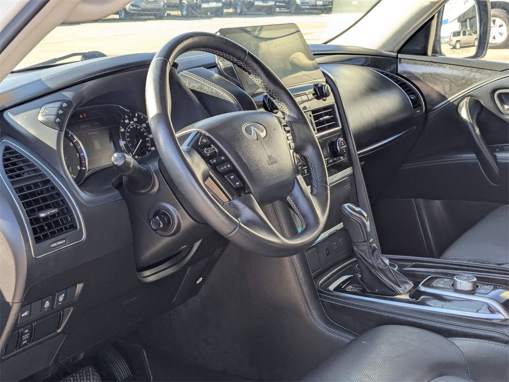 Thumbnail: 2023 INFINITI QX80 - 11